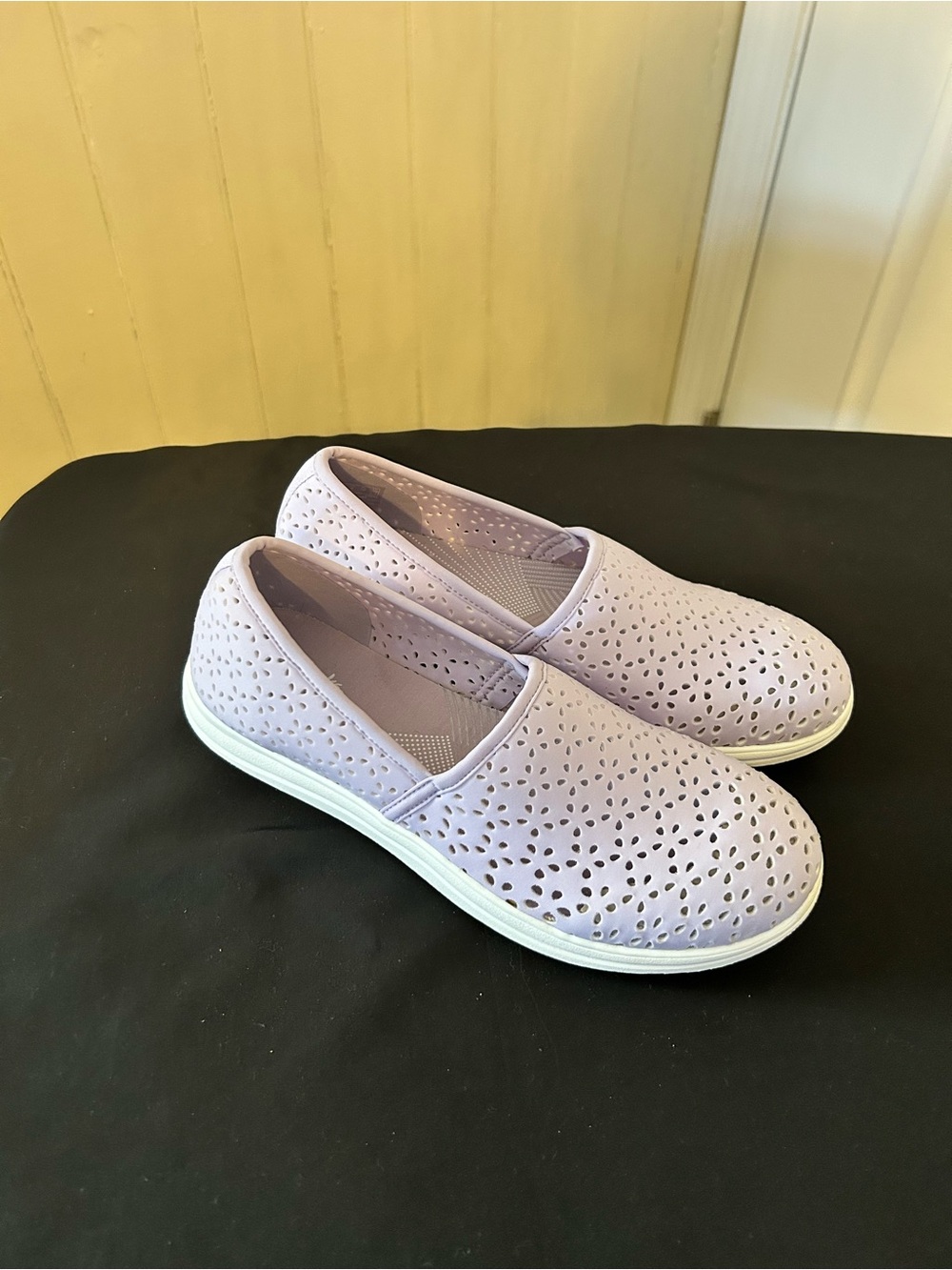 Rare Color: Clarks Cloudsteppers Breeze Emily Slip-On Shoes/Lilac/8Wide/NWOT
